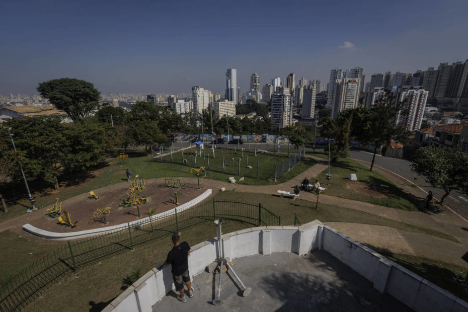 Mirante de Santana, em São Paulo, onde está localizada uma estação do Inmet - Bruno Santos/Folhapress